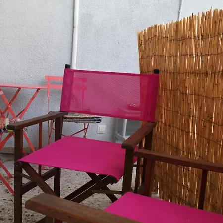Flat In The Heart Of Koukaki Under Acropolis