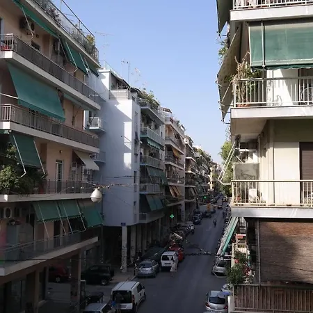 Flat In The Heart Of Koukaki Under Acropolis